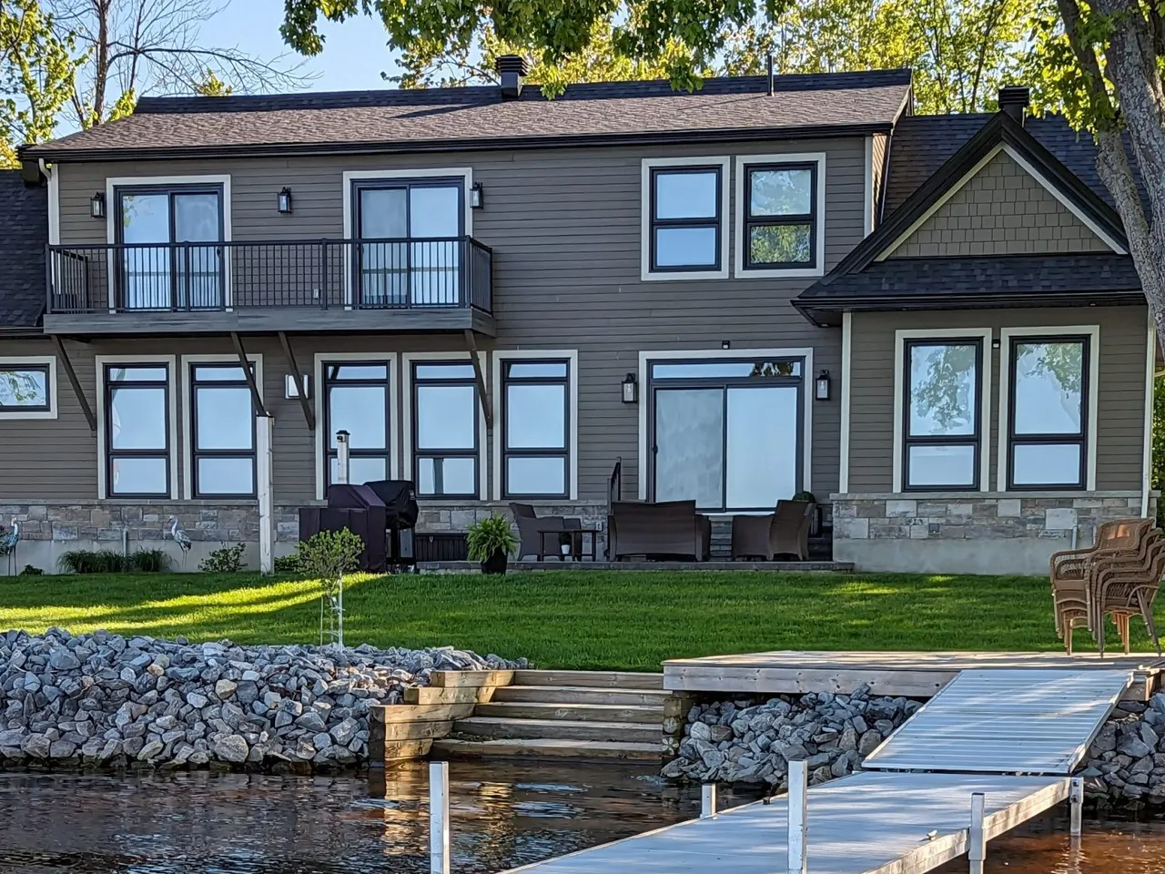 Hardscape and landscape construction in Carleton Place, ON by ALM